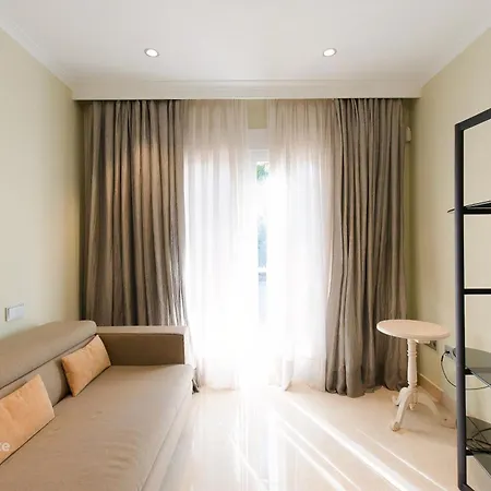 The Luxe Hills Vila *