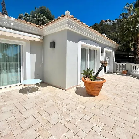 Vila The Luxe Hills